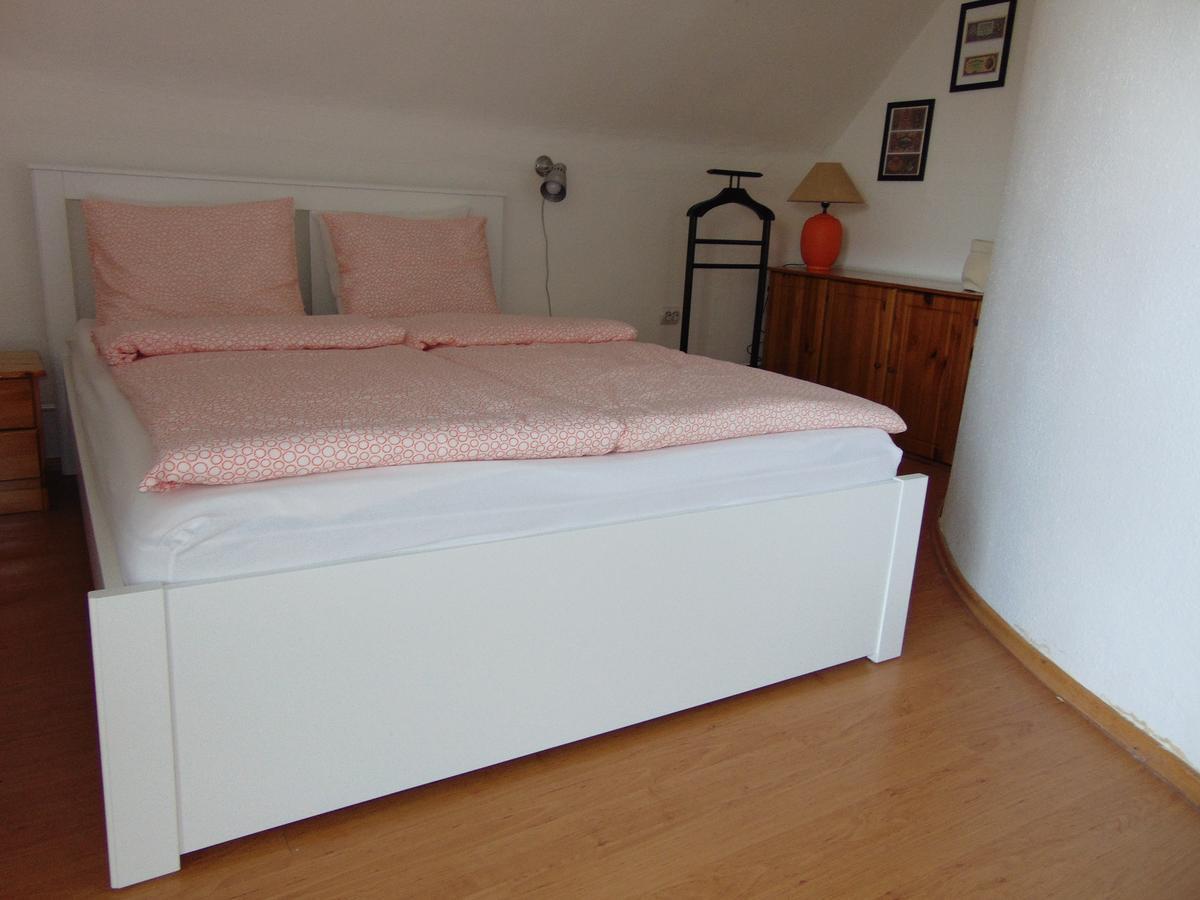 Csevi Apartmanhaz Мезёкёвешд Экстерьер фото